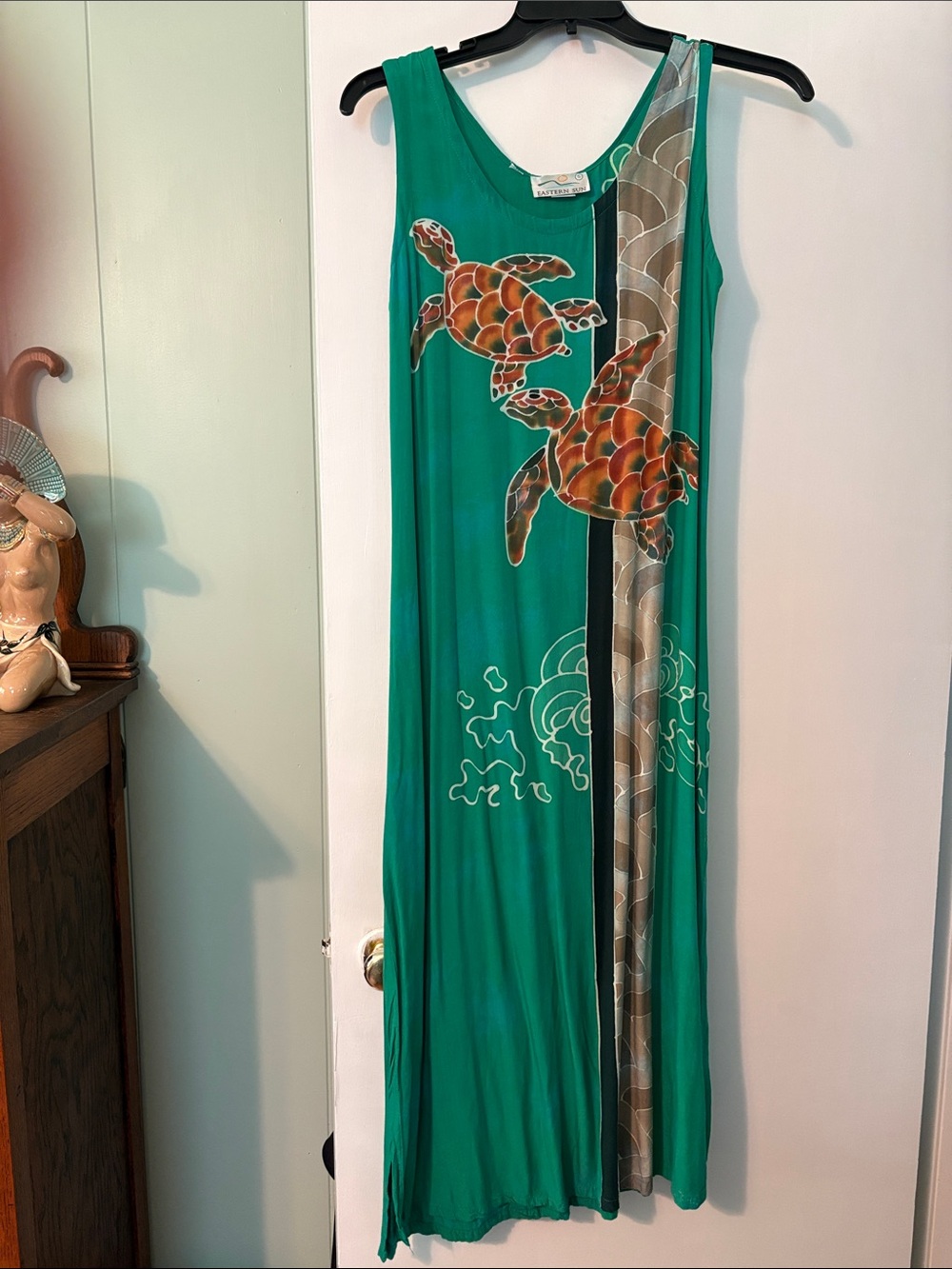 Green Turtle Print Maxi Dress